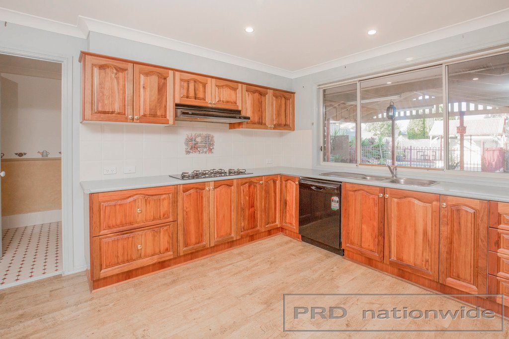 35 Leinster Circuit ASHTONFIELD 4