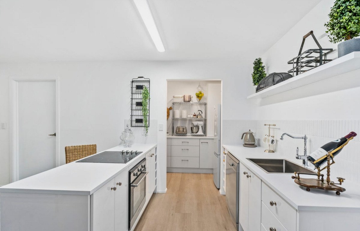 3/5 Lind Avenue Palm Beach 4