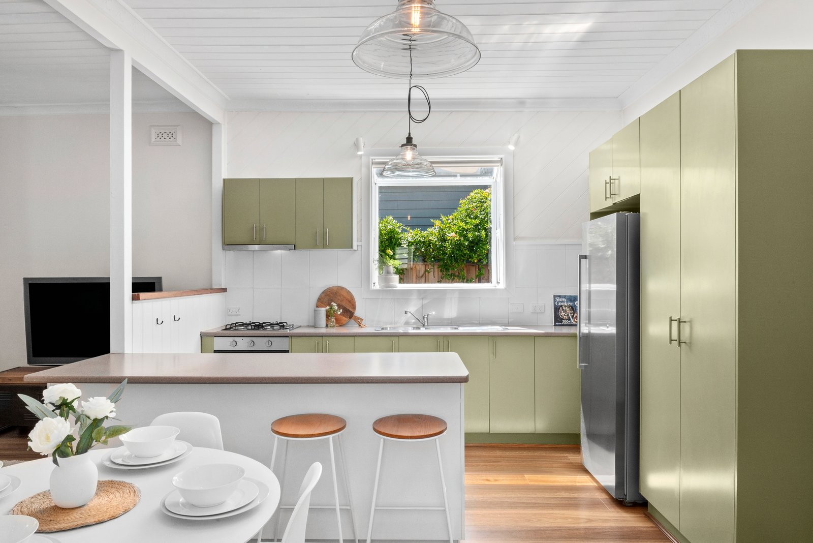 Gallery: 35 Loch Street