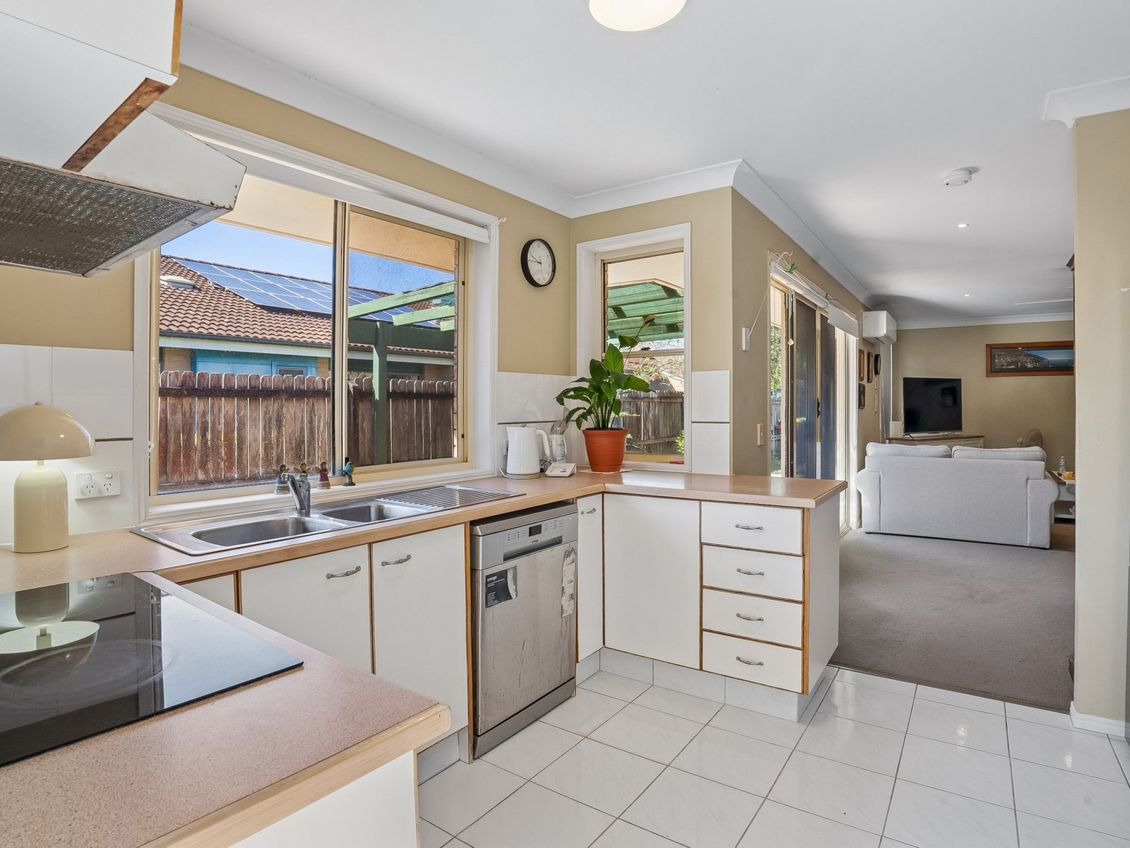 3/5 Lorien Way KINGSCLIFF 6