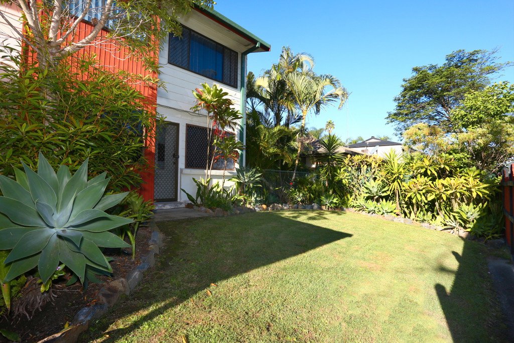 35 Macquarie Avenue MOLENDINAR 1