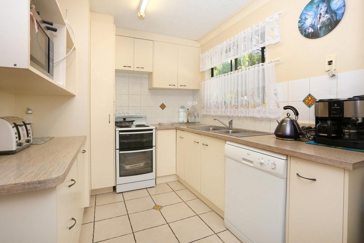 35 Macquarie Avenue MOLENDINAR 3