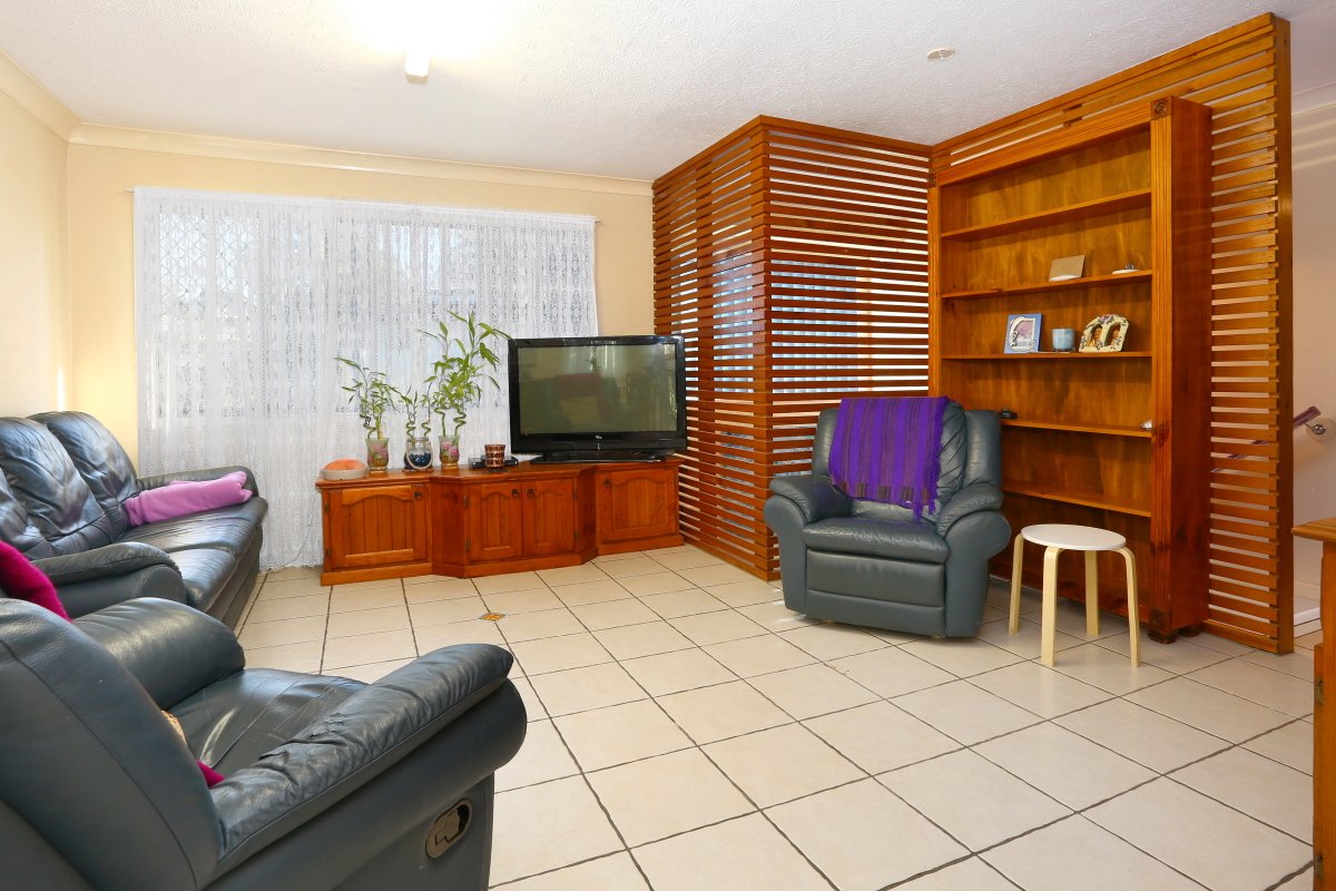 35 Macquarie Avenue MOLENDINAR 18