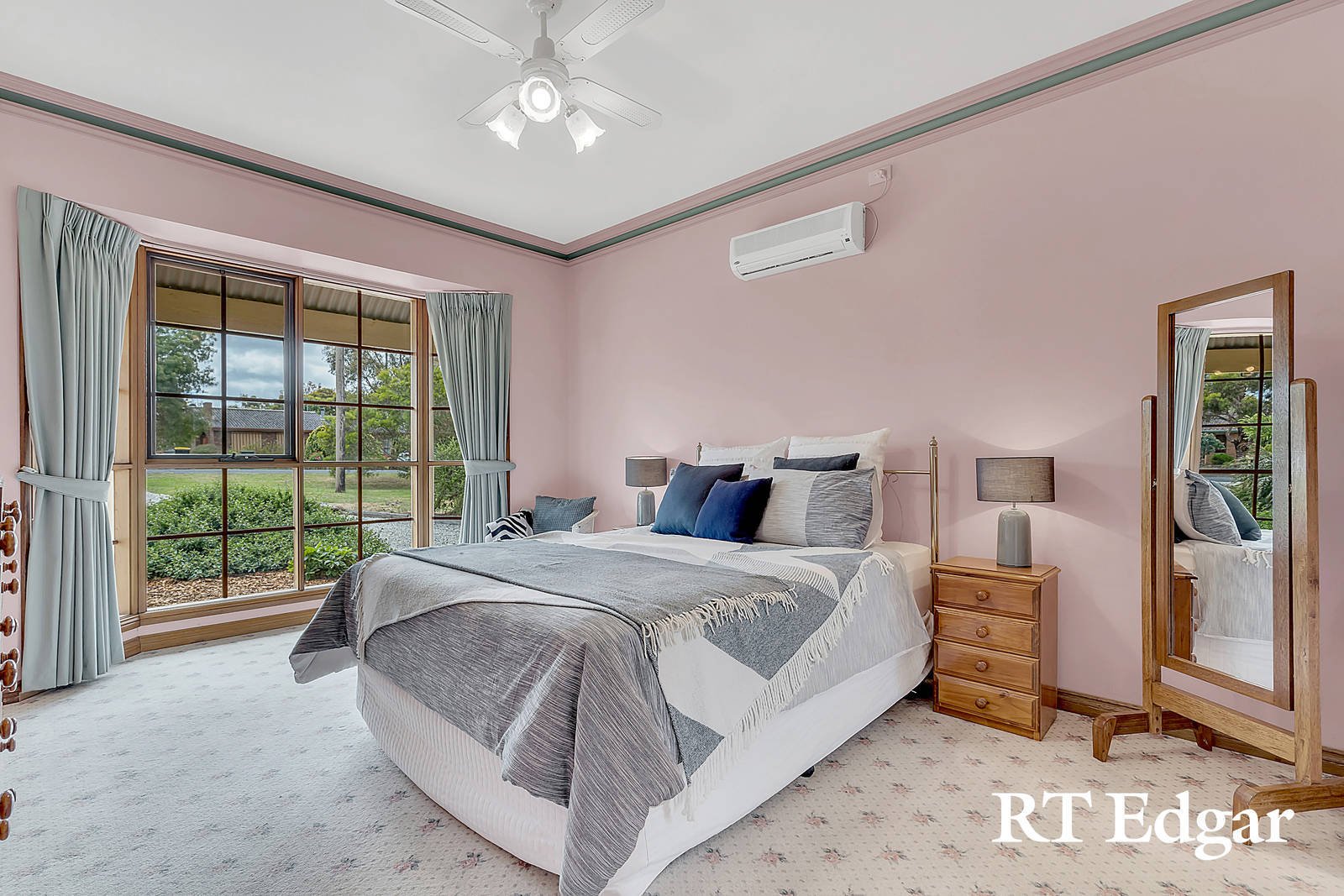 Real Estate and Property in 35 Melvins Road, Riddells Creek, VIC