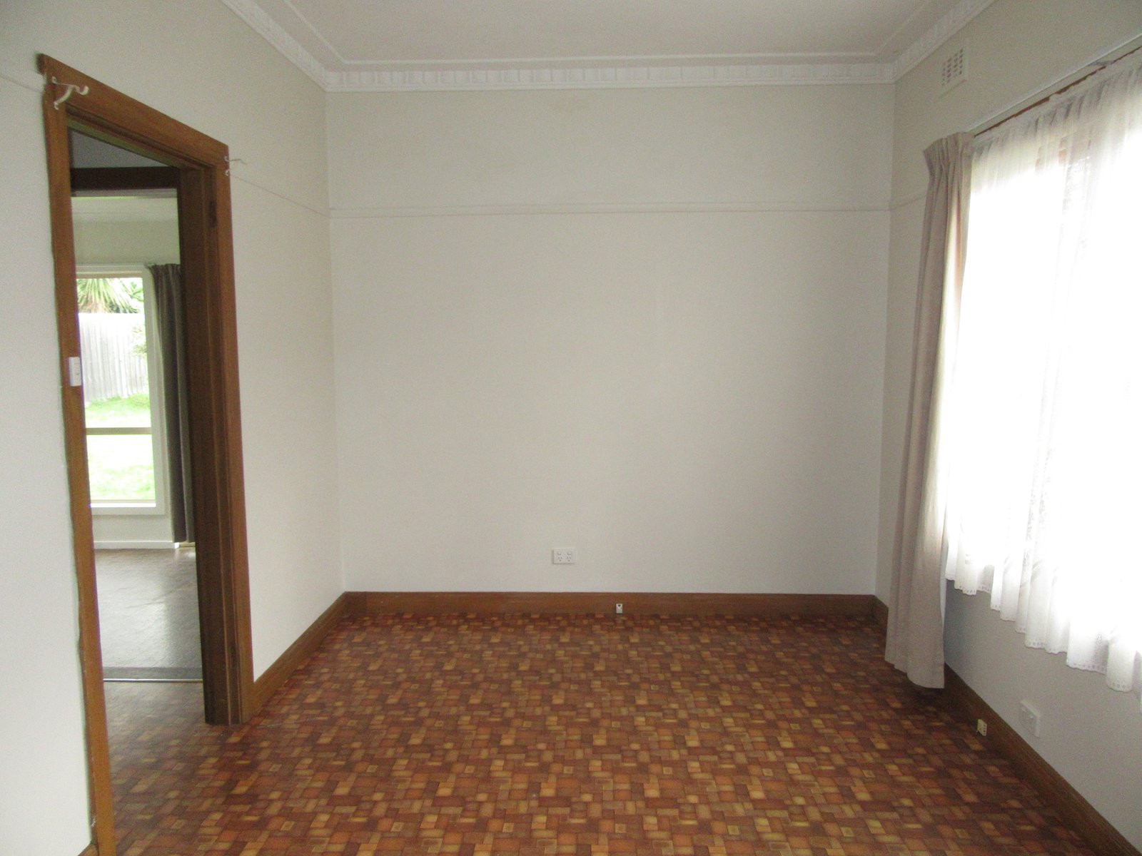 Gallery: 35 Middleton Street