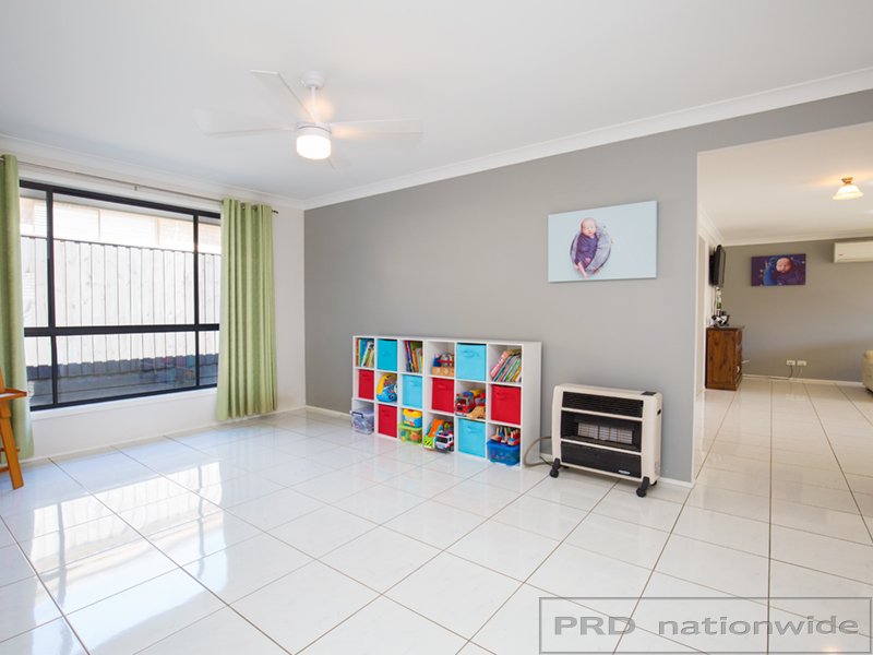 35 Mistfly Street CHISHOLM 7
