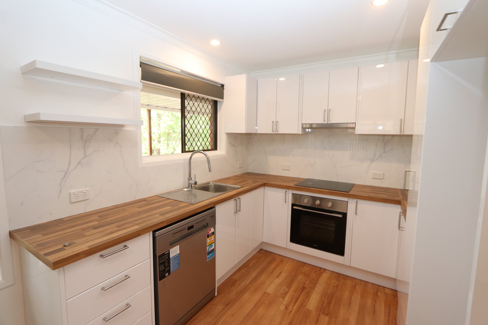 35 Mitchell Avenue MOLENDINAR 3