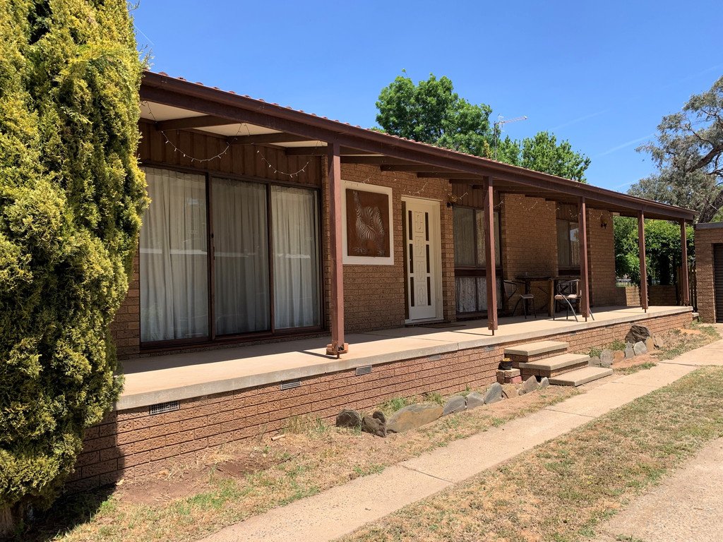 35 Modbury Street BUNGENDORE 2