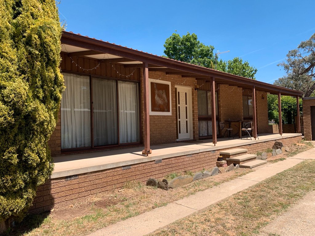 35 Modbury Street BUNGENDORE 2