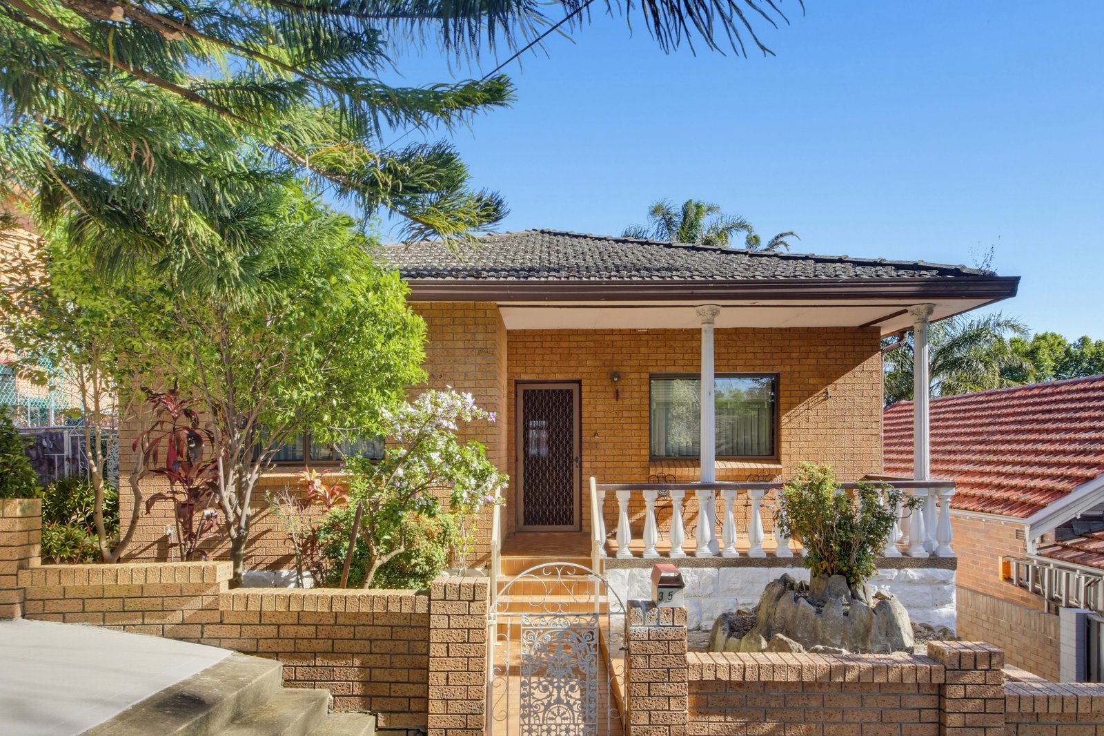 35 Monahan Avenue BANKSIA 6