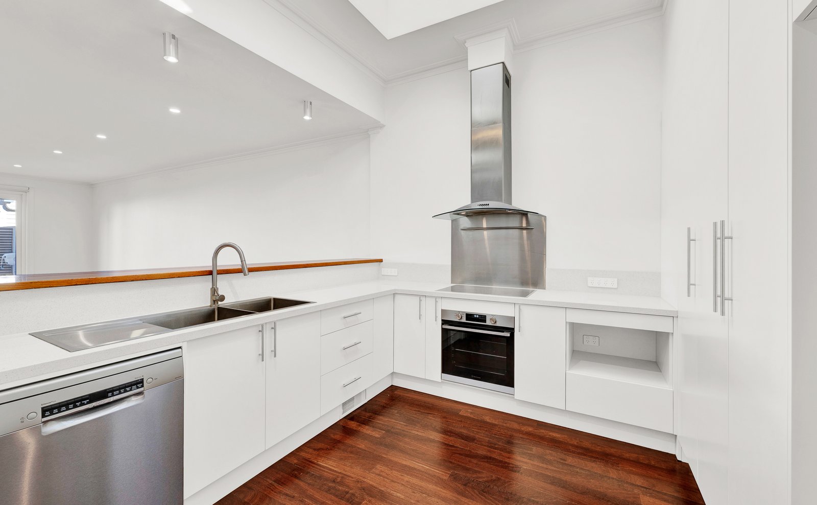 Gallery: 35 Mountain Street