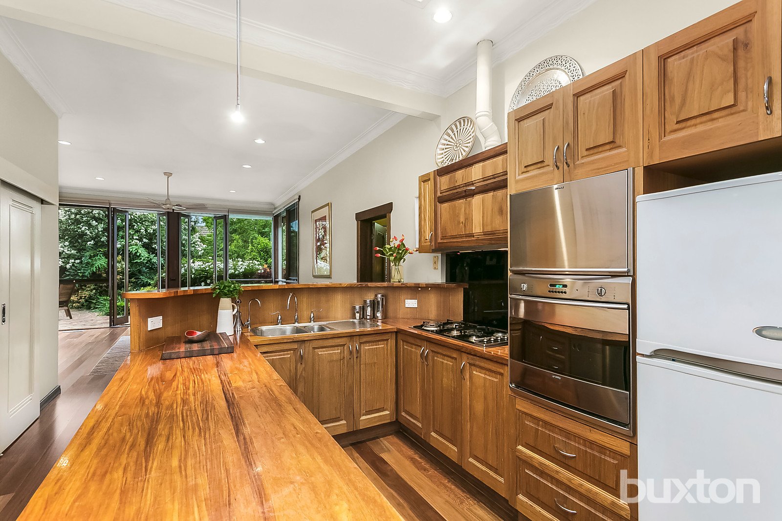 Gallery: 35 Nevis Street