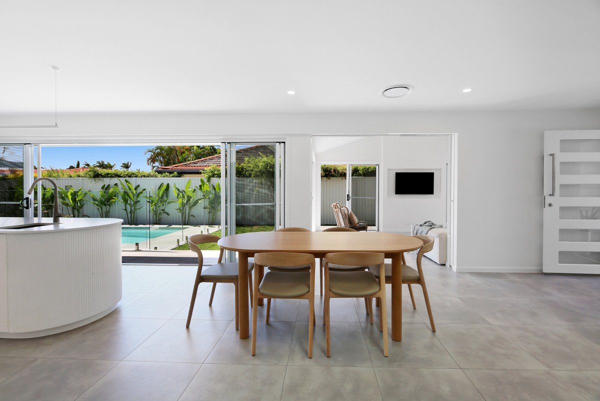 35 Nuthatch Street Burleigh Waters 7