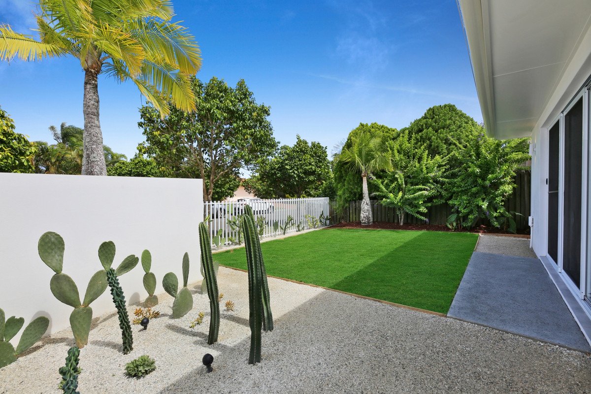 35 Nuthatch Street Burleigh Waters 33