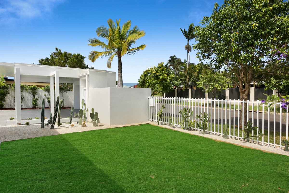 35 Nuthatch Street Burleigh Waters 34