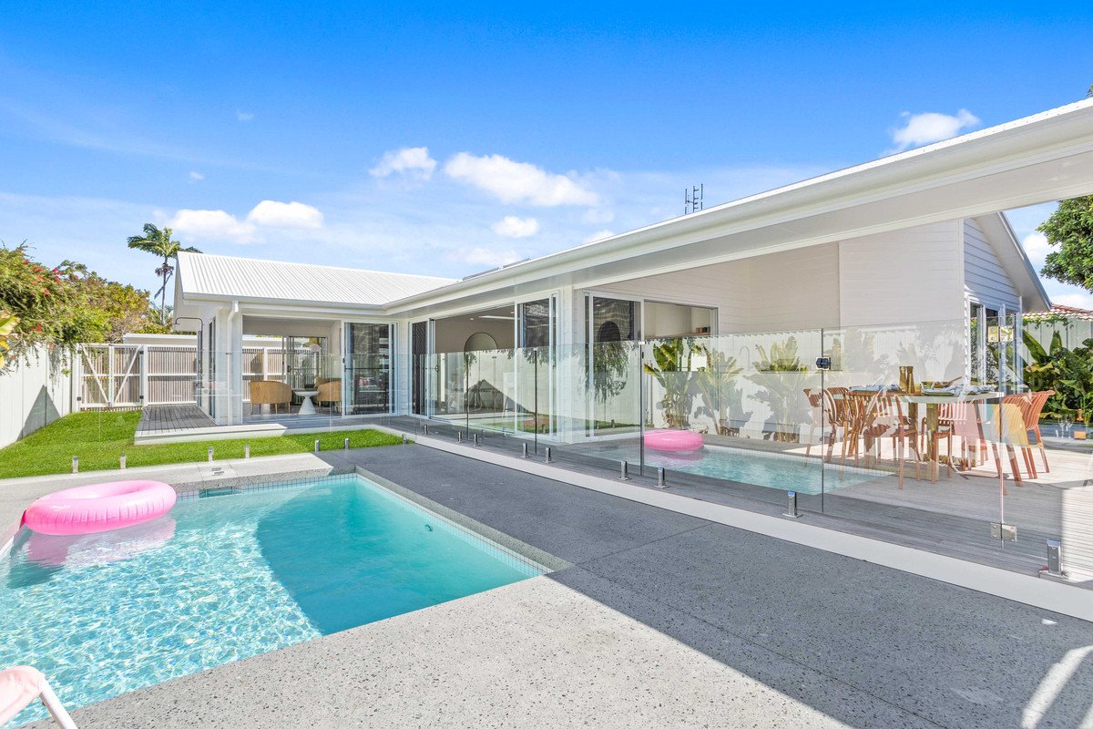 35 Nuthatch Street Burleigh Waters 4