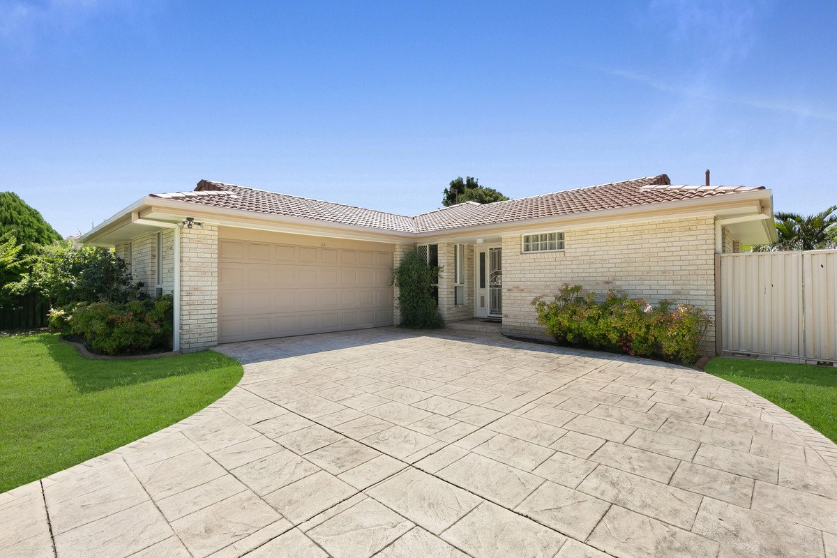 35 Nuthatch Street Burleigh Waters 1