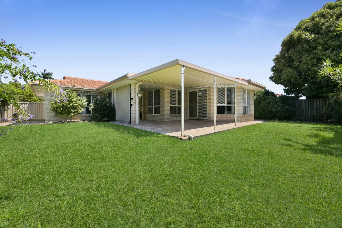 35 Nuthatch Street Burleigh Waters 2