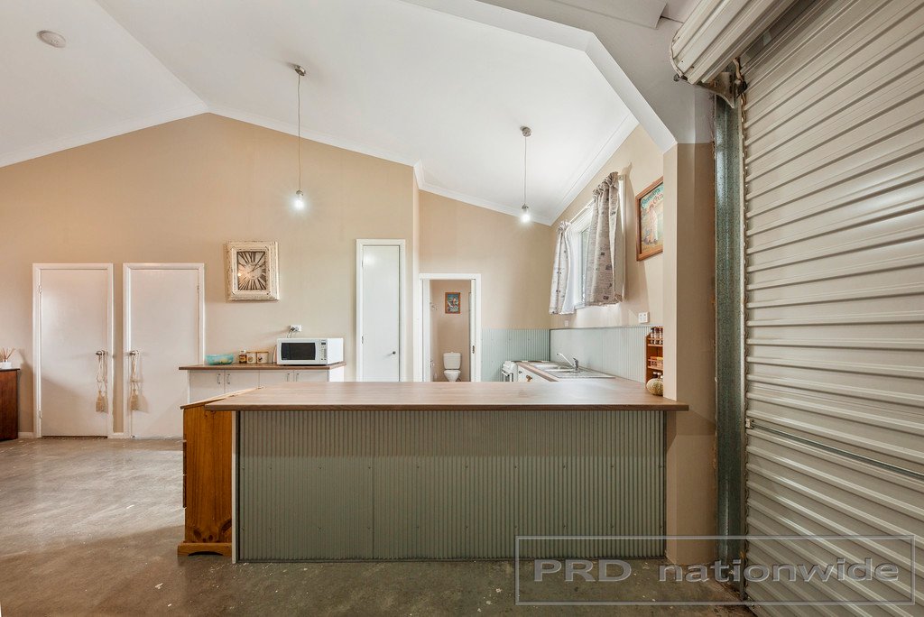 35 Oxbow Place CLARENCE TOWN 8