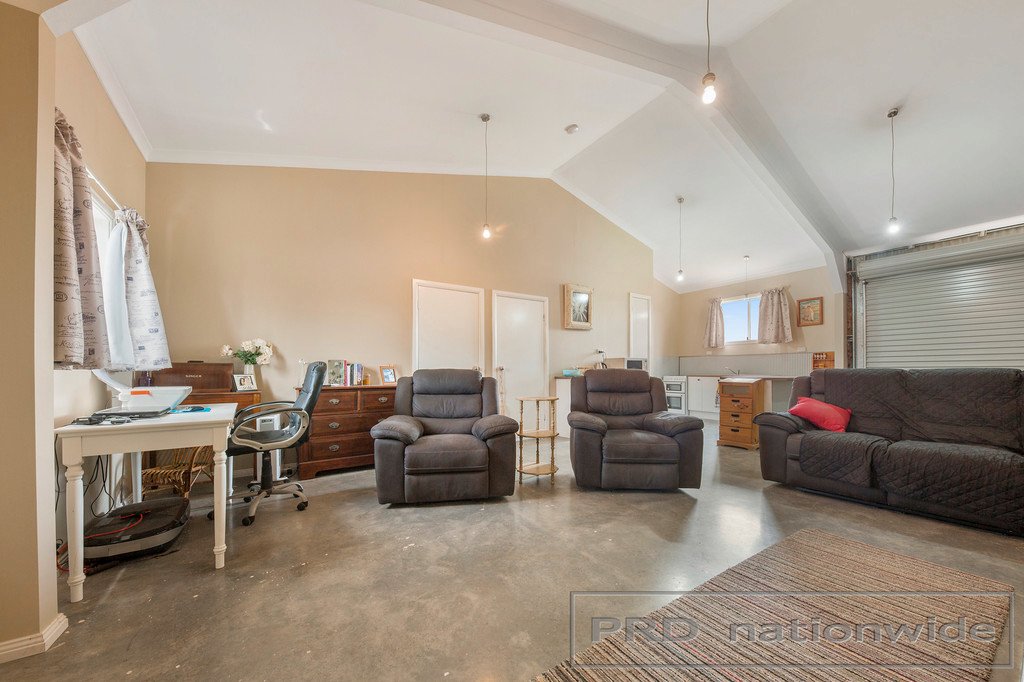 35 Oxbow Place CLARENCE TOWN 12