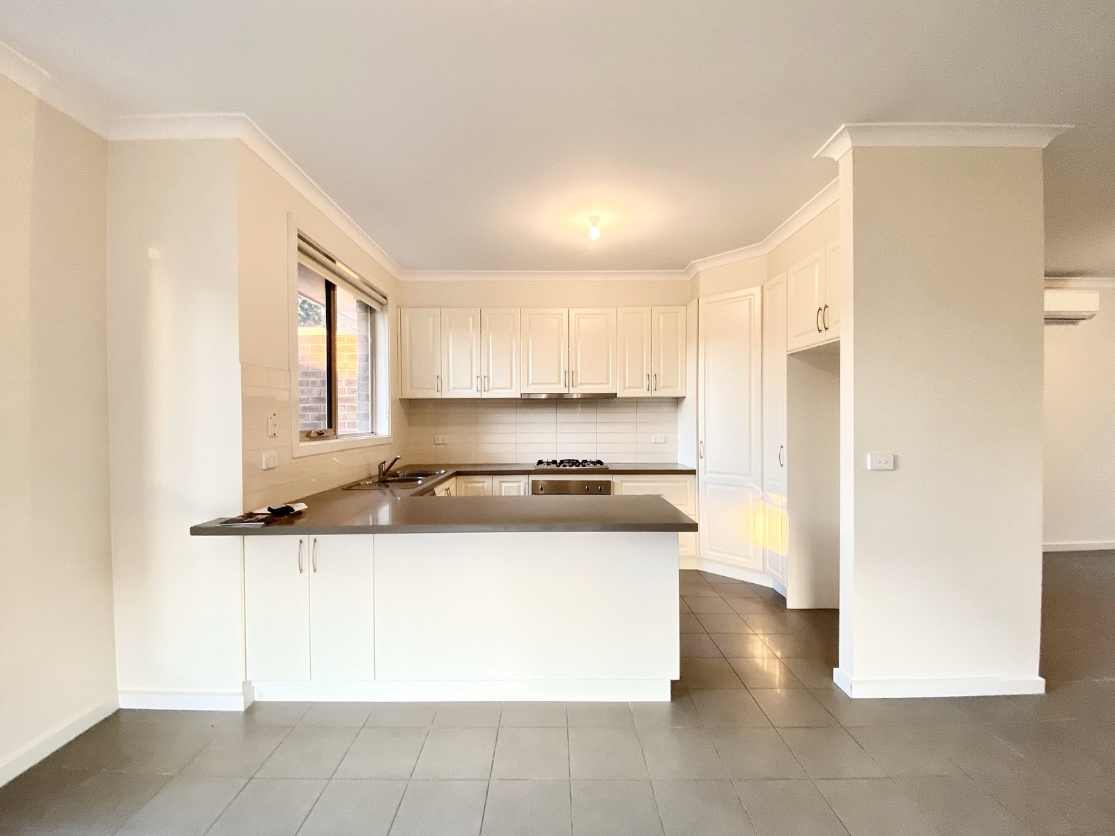 Gallery: 3/5 Pine Tree Avenue