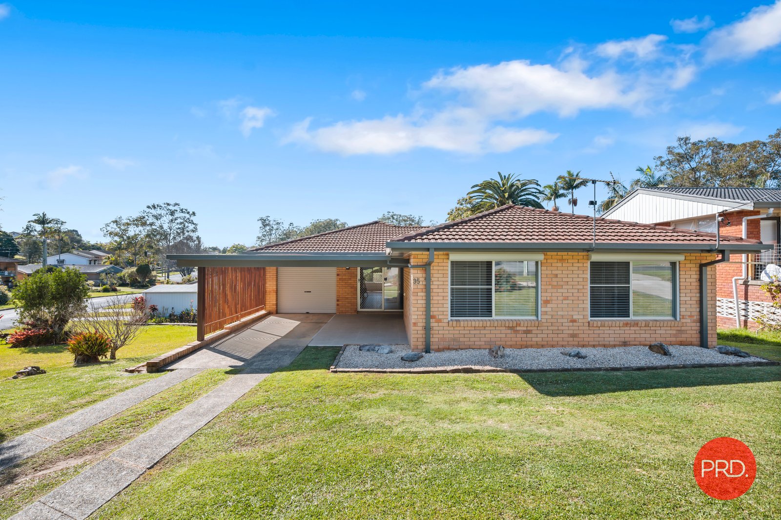 35 Plantation Avenue COFFS HARBOUR 2