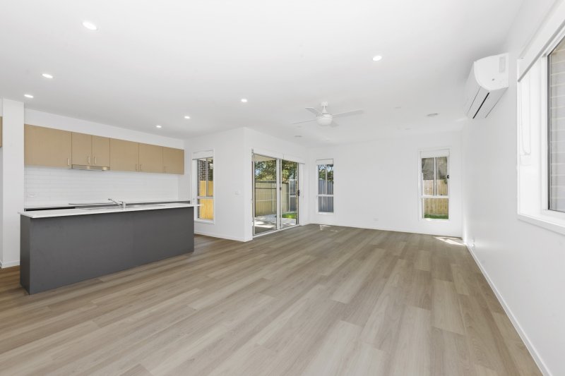 Gallery: 35 Presentation Boulevard