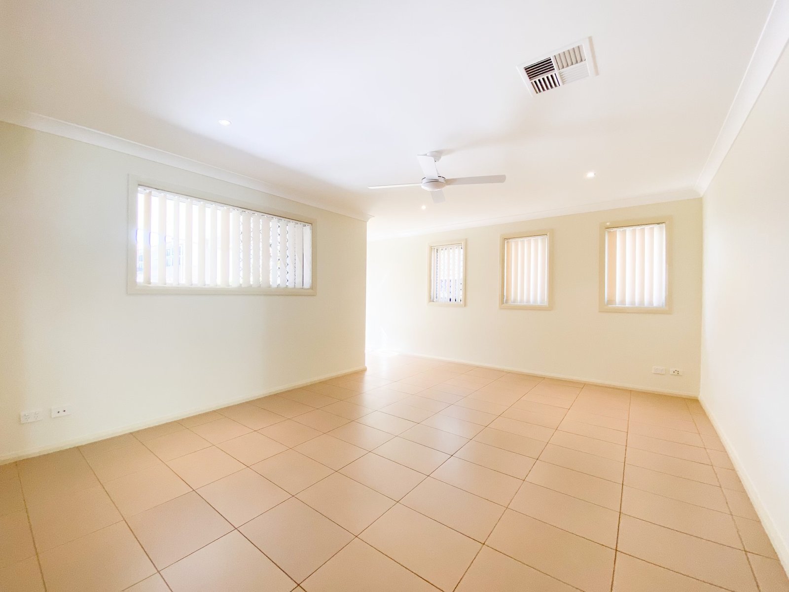 35 Primary Crescent NELSON BAY 3