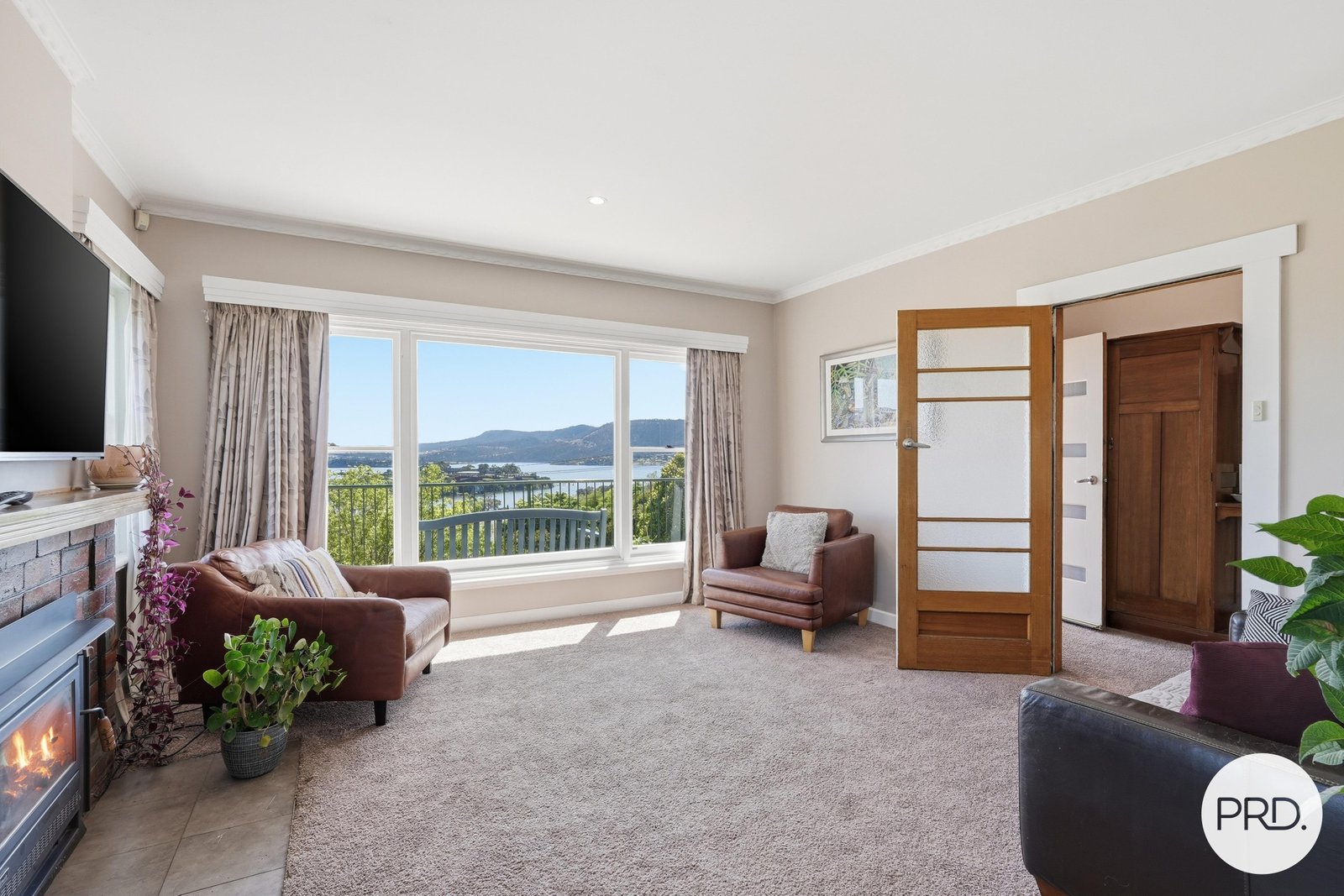 35 Radcliff Crescent ROSETTA 9