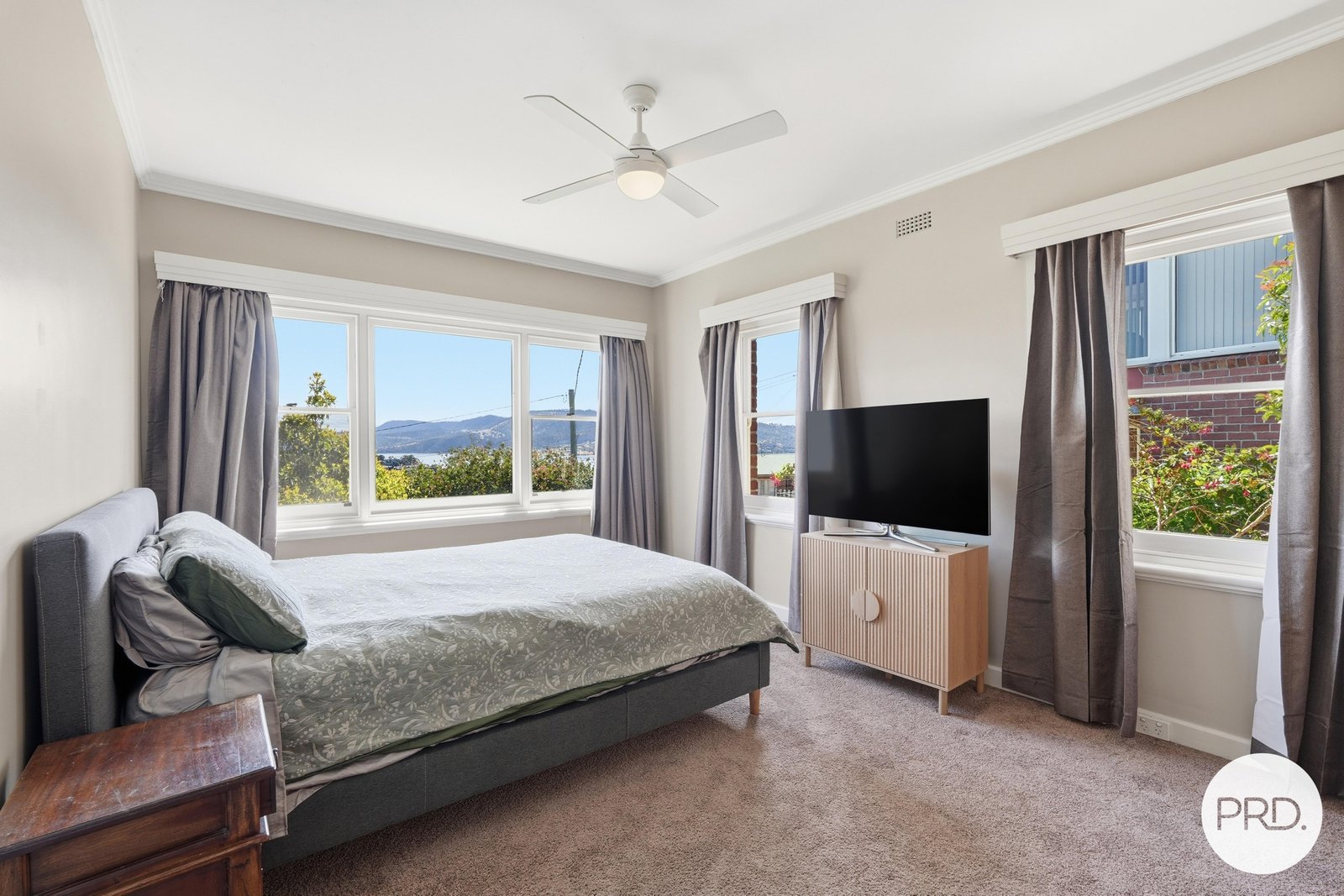 35 Radcliff Crescent ROSETTA 19