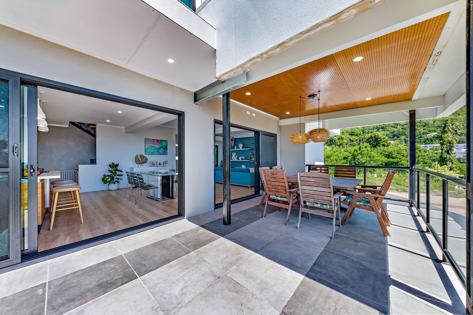 35 Raintree Place AIRLIE BEACH 2