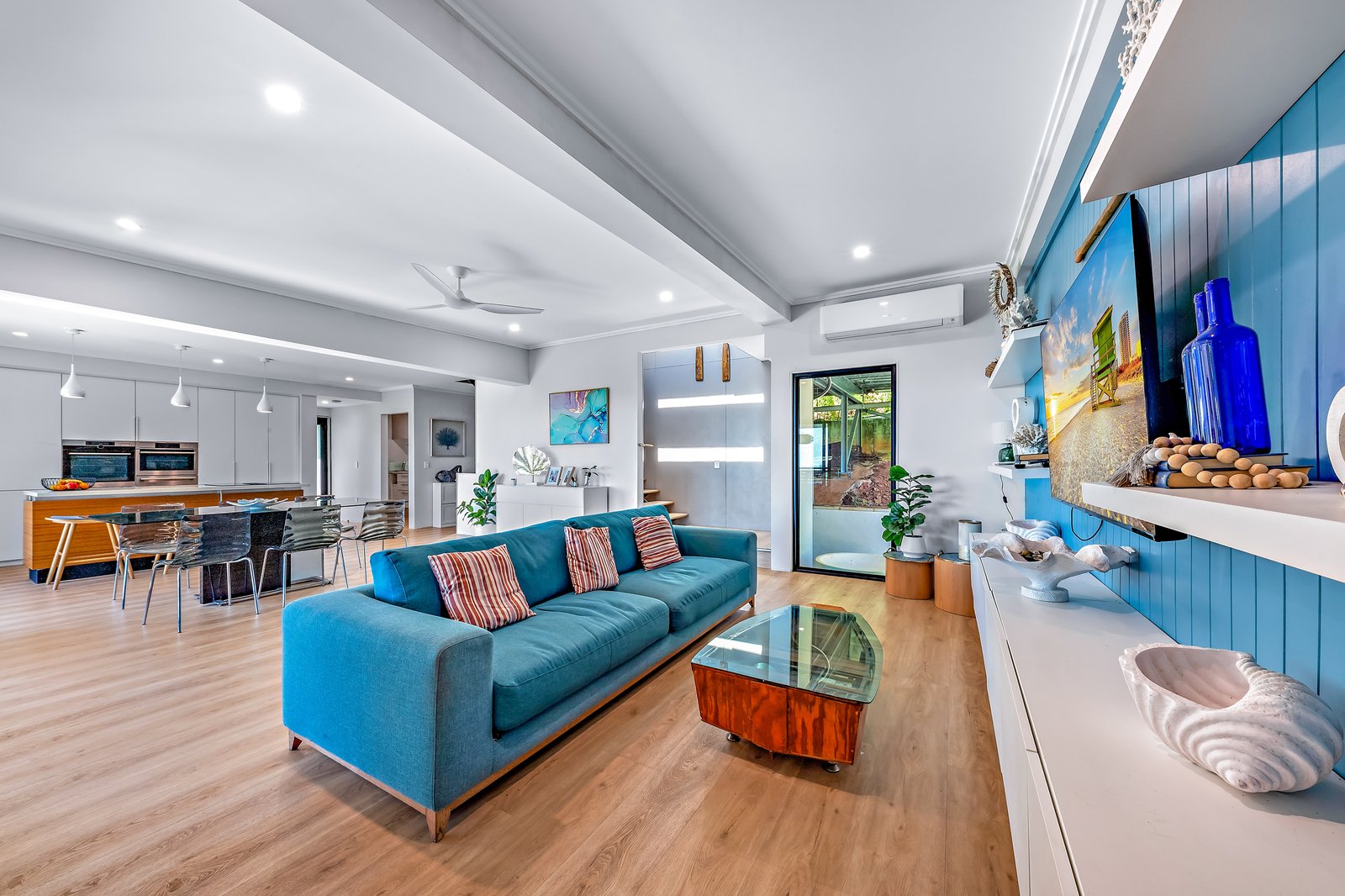 35 Raintree Place AIRLIE BEACH 3