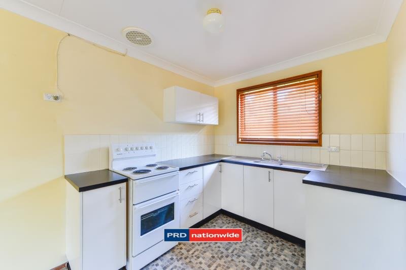 35 Rawson Avenue TAMWORTH 2