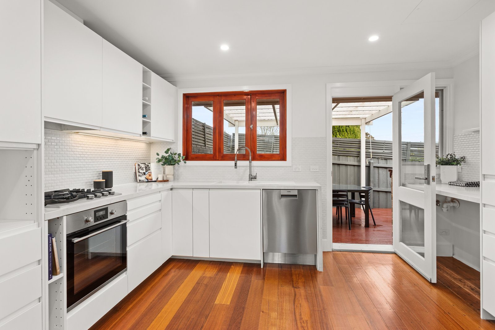 Gallery: 3/5 Renown Street