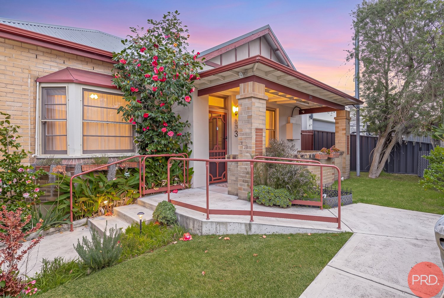 35 Rockleigh Street THORNTON 2