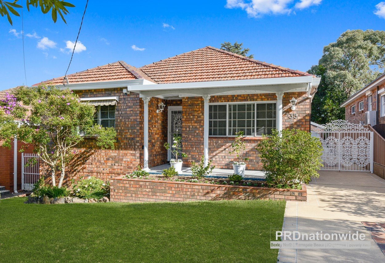 35 Rosebank Avenue KINGSGROVE 1