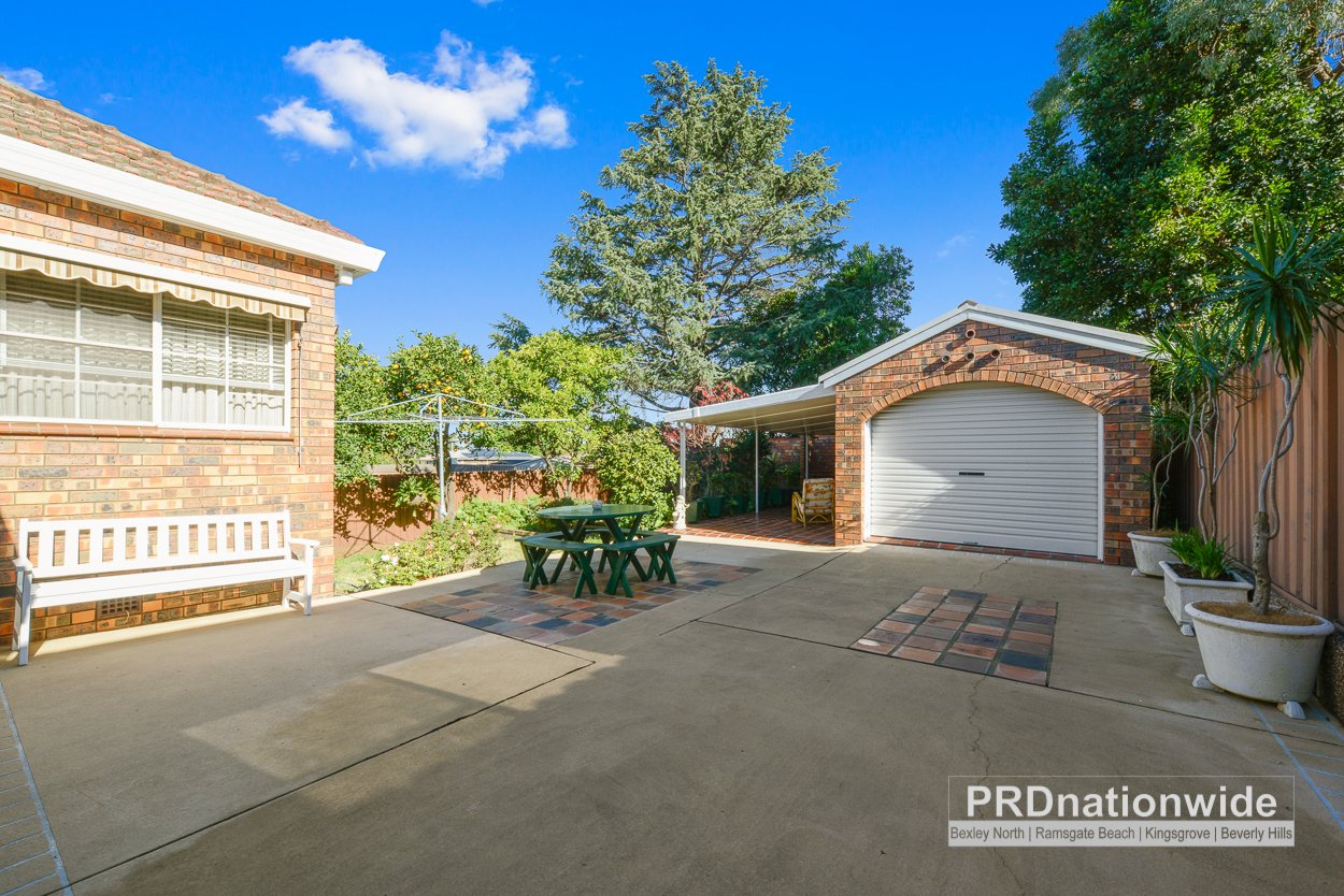 35 Rosebank Avenue KINGSGROVE 11