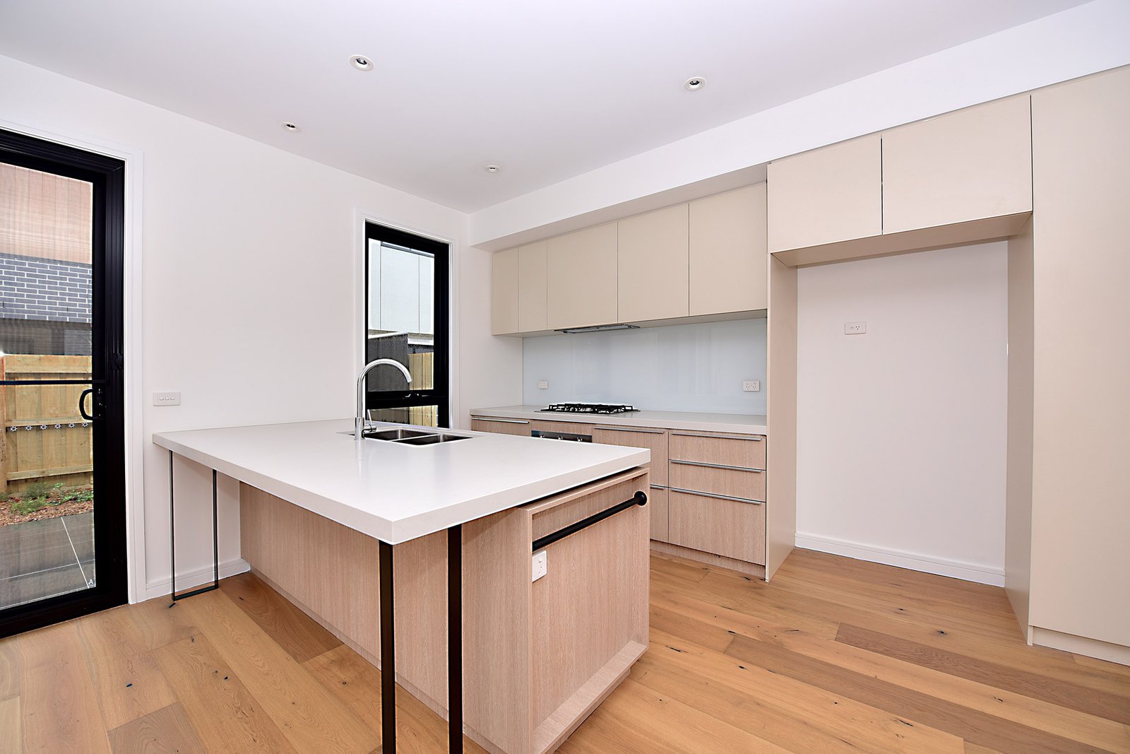 Gallery: 35 Rosevae Crescent