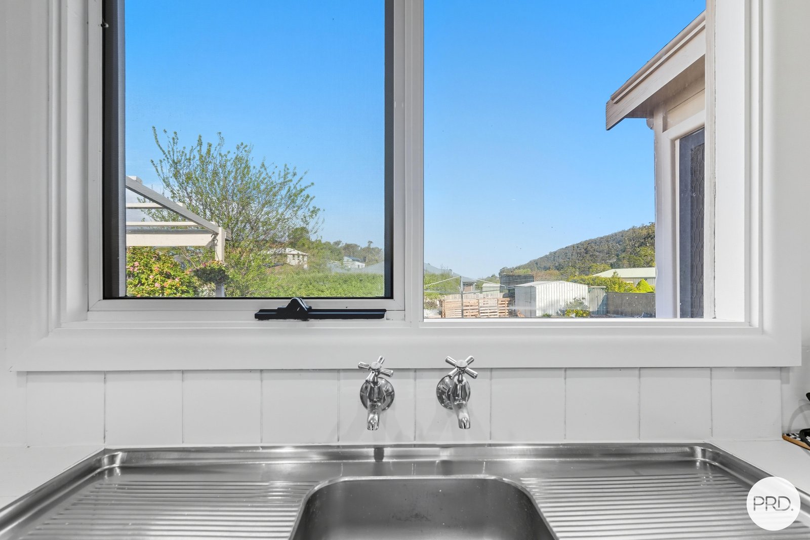 35 Russell Road  CLAREMONT 16