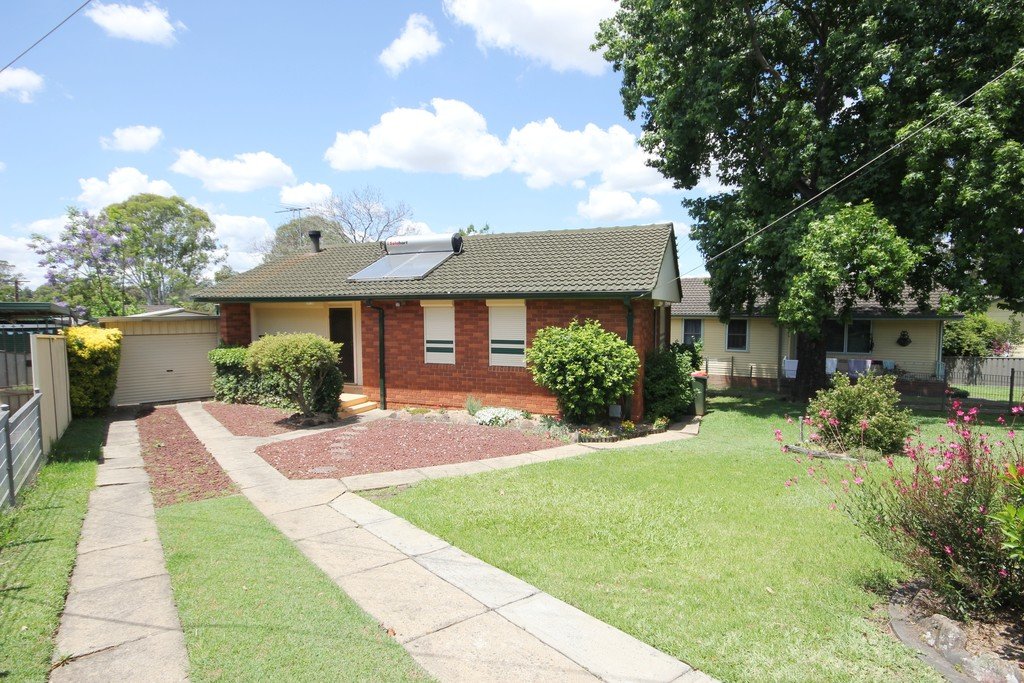 35 Rymill Road TREGEAR 1