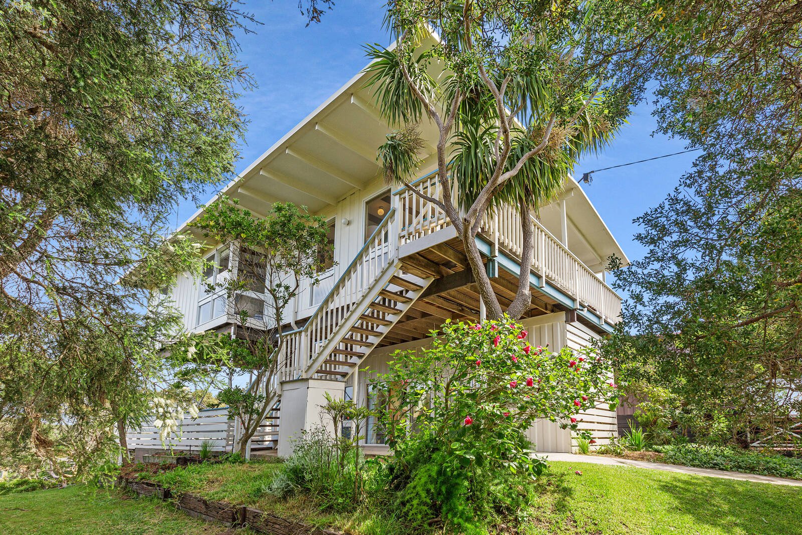 Real Estate and Property in 35 Seaview Street, Blairgowrie, VIC