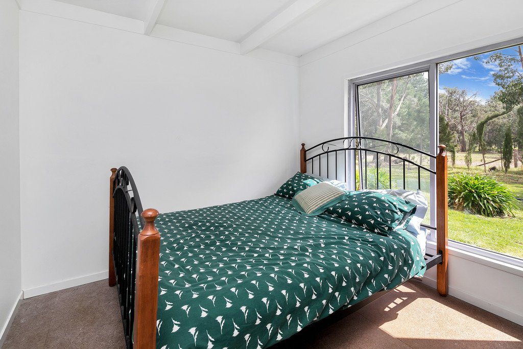 35 Short Road SMYTHESDALE 8