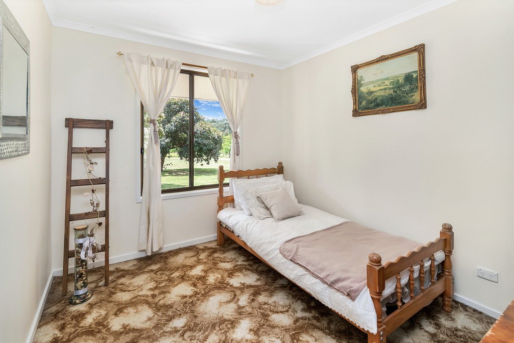 35 Short Road SMYTHESDALE 9
