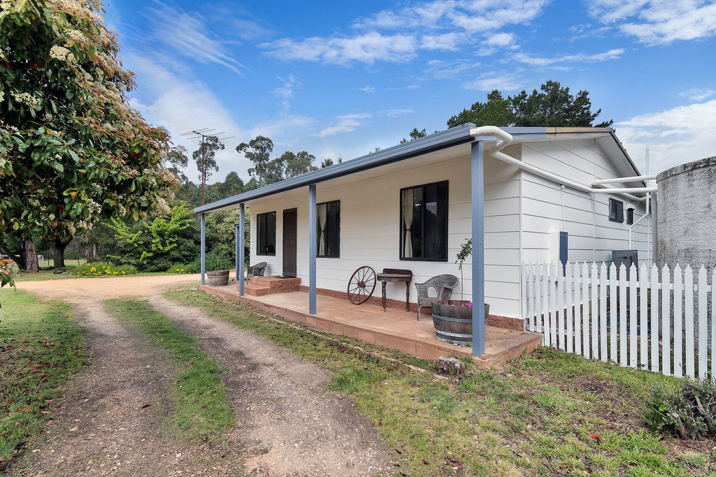 35 Short Road SMYTHESDALE 12