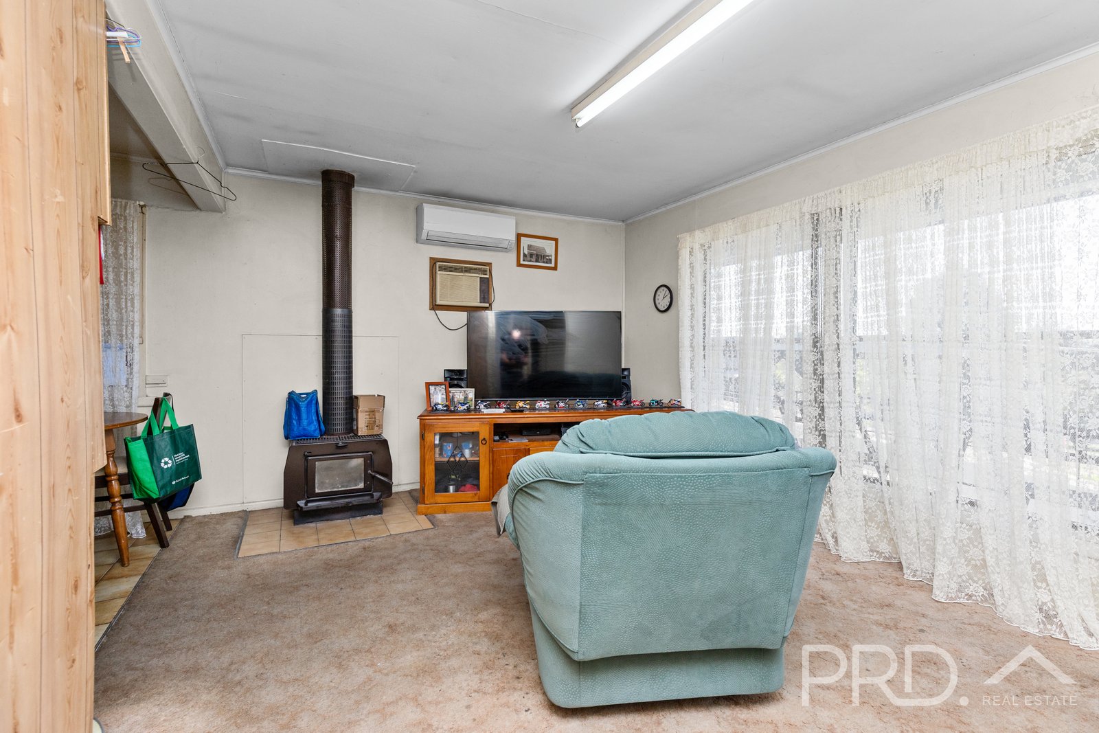 35 Simpson Street TUMUT 2