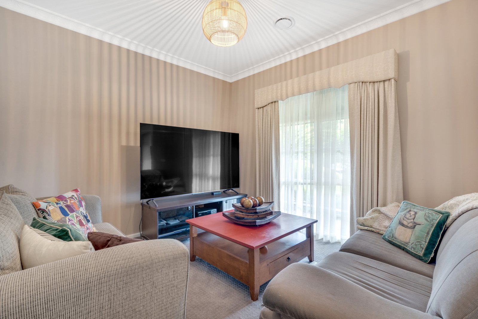 Real Estate and Property in 35 Skyline Drive, Gisborne, VIC