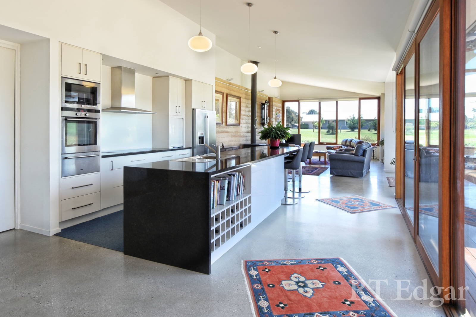 Real Estate and Property in 35 Slatey Creek Road, Woodend, VIC