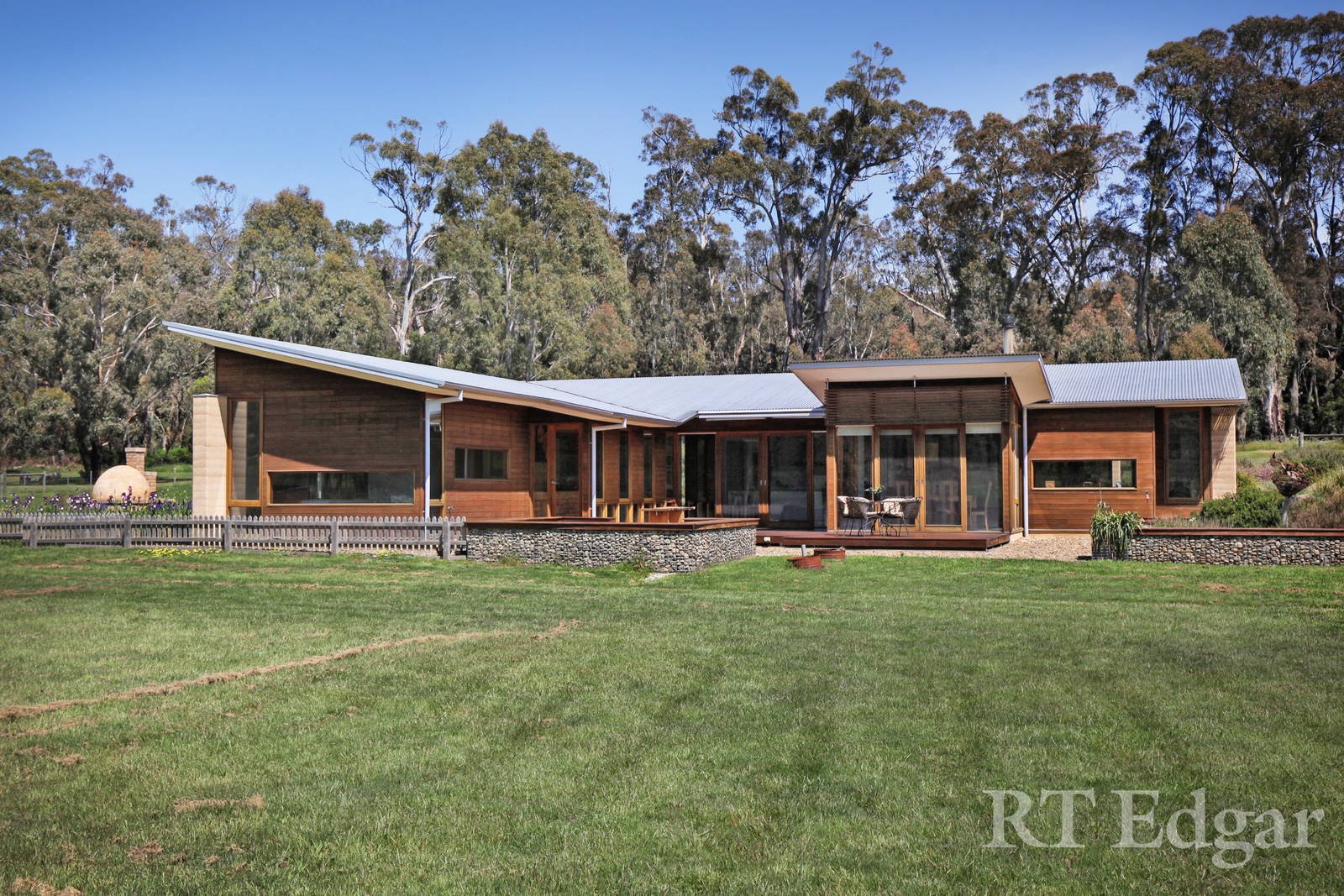 Real Estate and Property in 35 Slatey Creek Road, Woodend, VIC