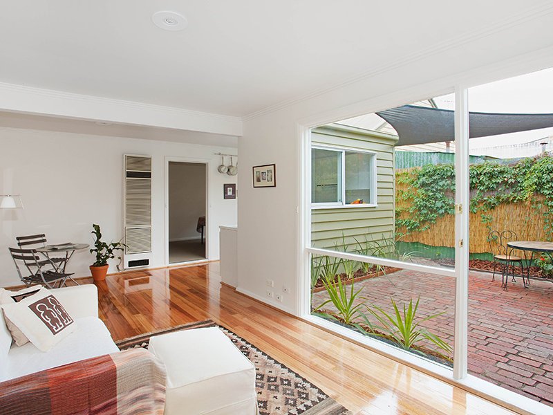 Gallery: 35 Station Street