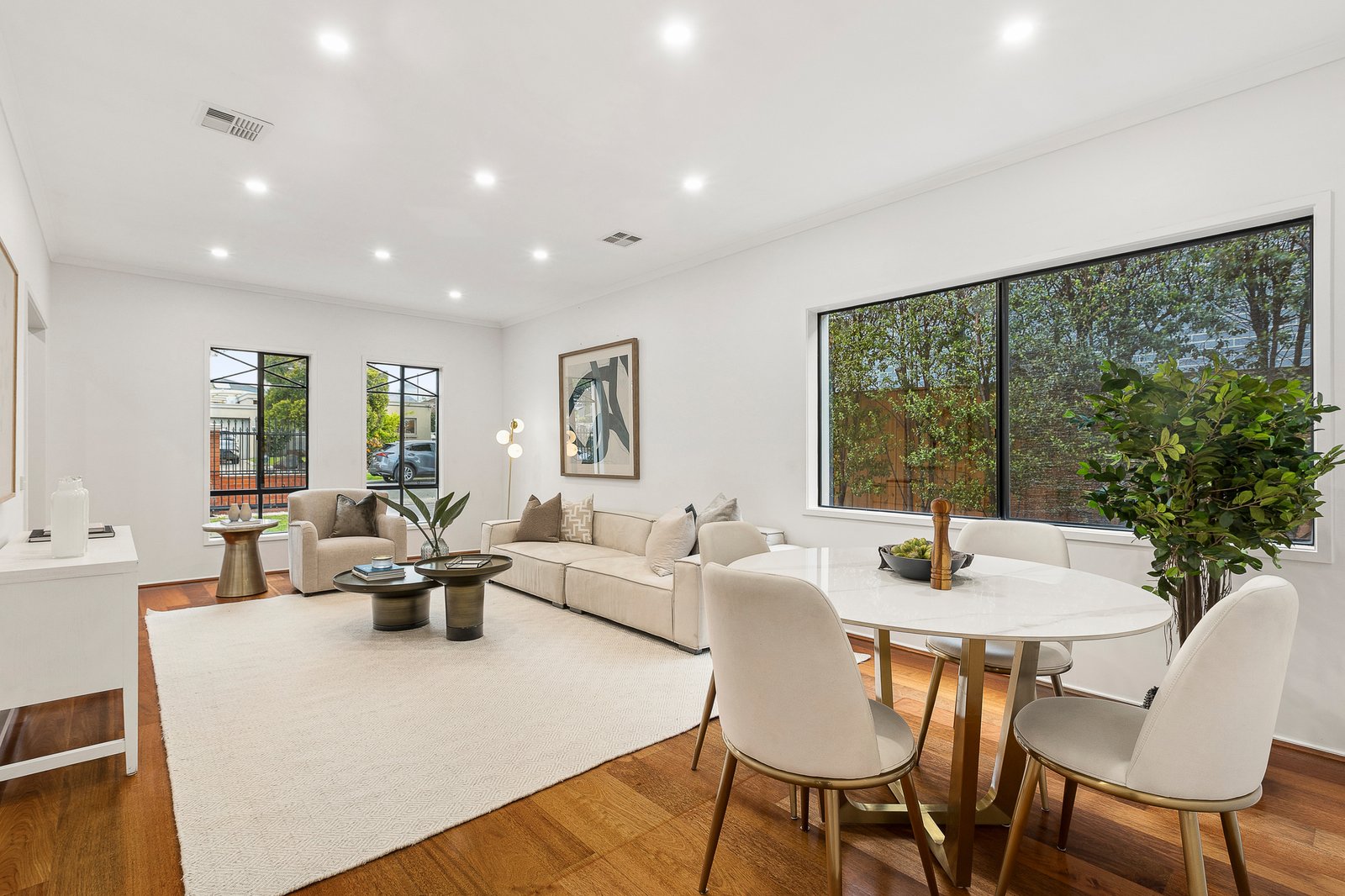 Gallery: 35 Strathmore Street